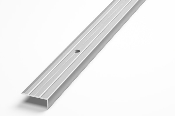 Порог угловой ПУ-01 (24*10) 1,35м. Серебро(01) (24)